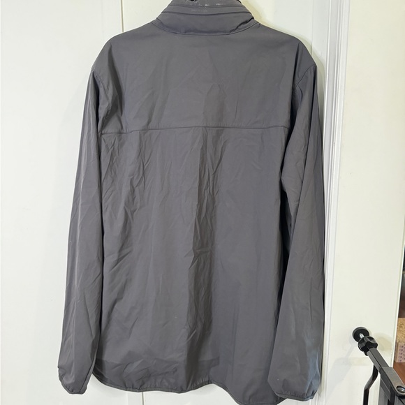 Rhone M19 The Breaker Jacket with hood - Picture 11 of 13